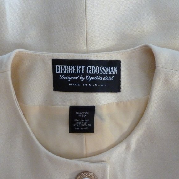 Elegant Suit As New - Picture 3 of 10